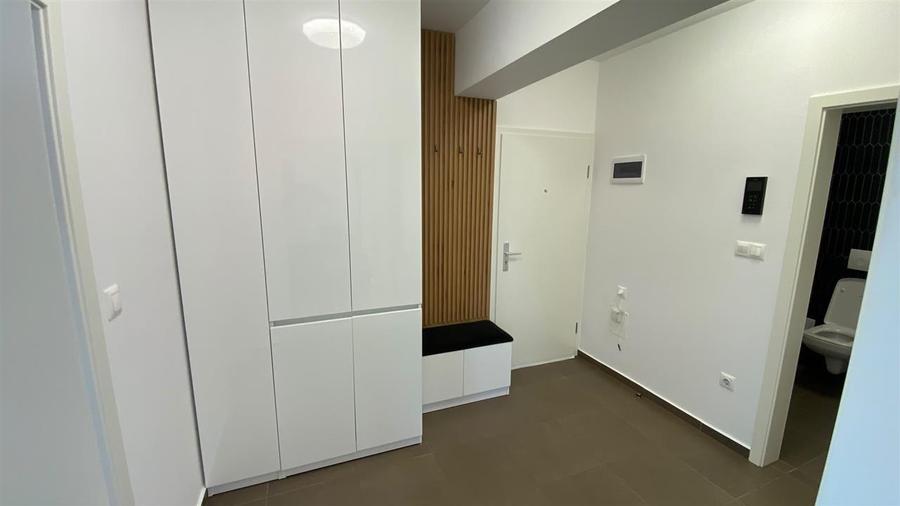 Apartament cu 2 camere decomandat, mobilat în Avantgarden