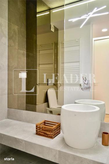Apartament cu 3 camere, mobilat în Tei