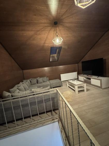 Casă cu 4 camere cu Teren 300 Mp în Central