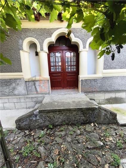 Casă individuală cu 5 camere cu Canalizare în Clondiru