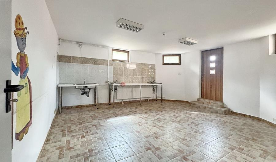 Casă individuală cu 7 camere cu Canalizare în Bunloc