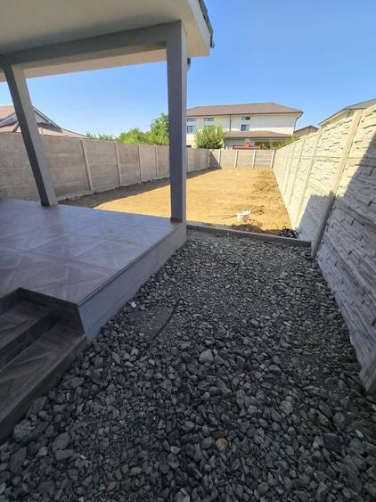 Duplex cu 4 camere cu Canalizare în Giroc