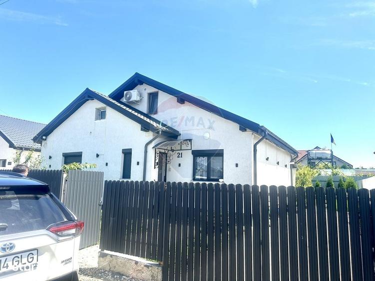 Casă cu 4 camere în Fântânele