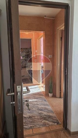 Apartament cu 2 camere decomandat, mobilat în Brâncoveanu