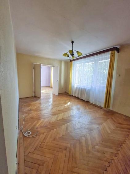 Apartament cu 3 camere decomandat în Dâmbu Pietros