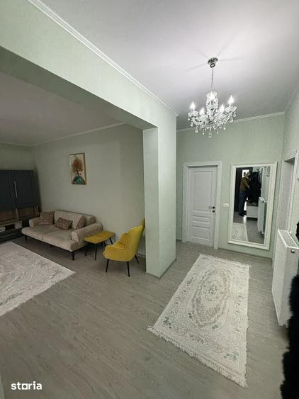 Casă cu 3 camere cu Teren 400 Mp în Central