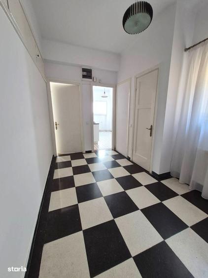 Apartament cu 4 camere decomandat în Aviatorilor