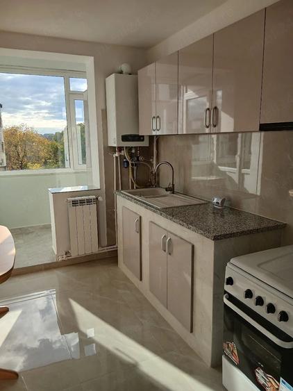 Apartament cu 2 camere decomandat în Precista
