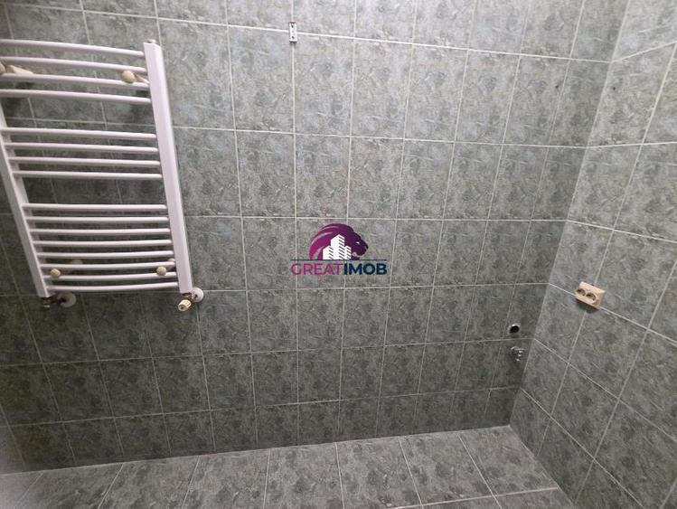 Apartament cu 3 camere decomandat, mobilat în Ultracentral