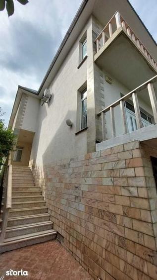 Casă cu 4 camere cu Teren 986 Mp în Copou