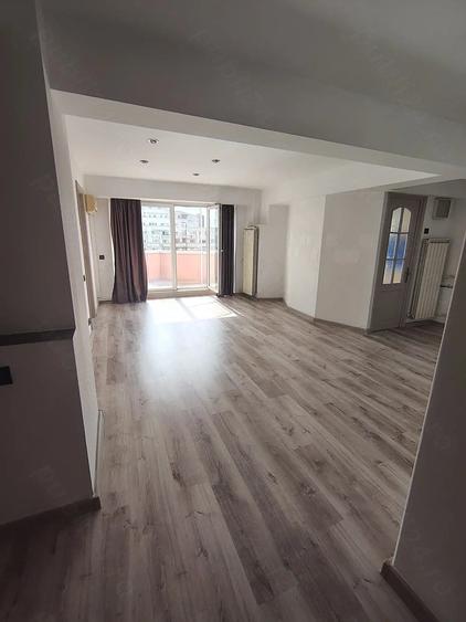 Apartament cu 2 camere decomandat în Unirii