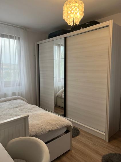 Duplex cu 4 camere cu Teren 200 Mp în Florești