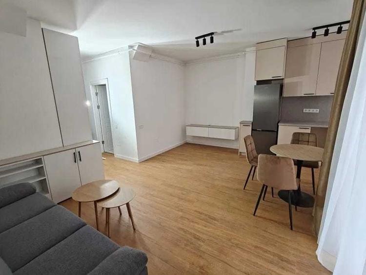 Apartament cu 2 camere decomandat în Florești