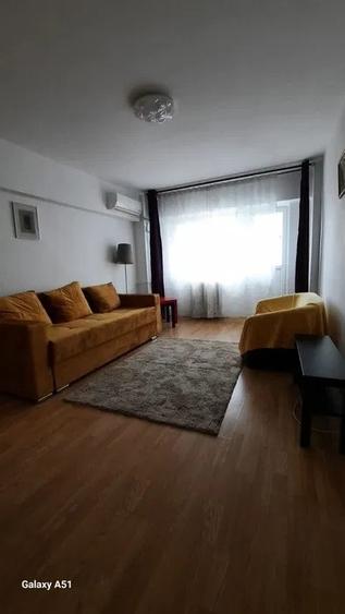 Apartament cu 2 camere decomandat, mobilat în P-ța Victoriei