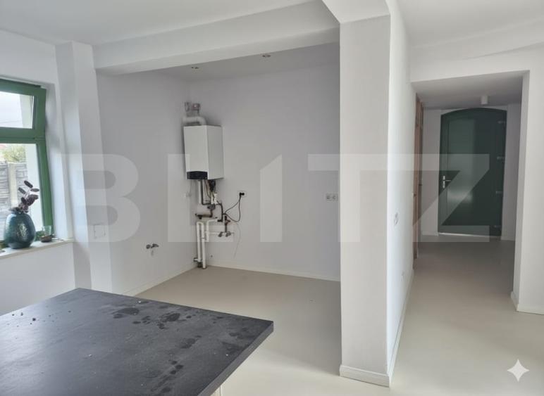 Casă individuală cu 3 camere cu Teren 450 Mp în Exterior Est