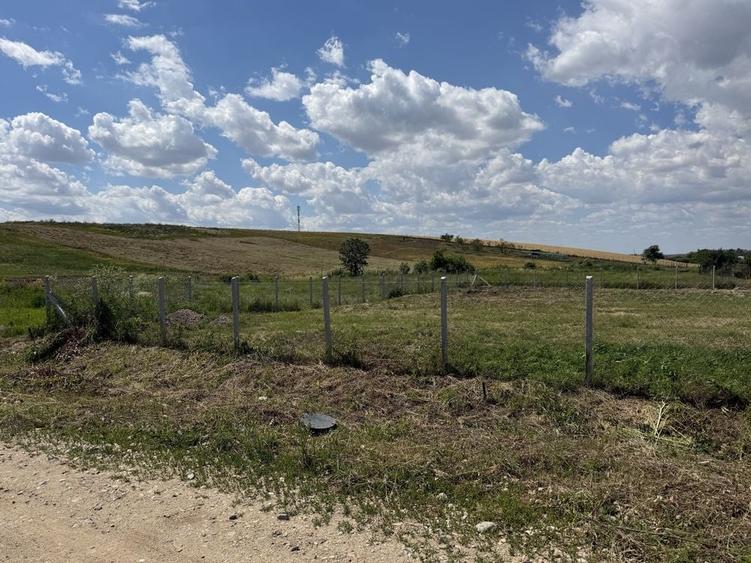 Spațiu comercial, în Cheriu