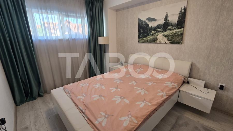 Apartament cu 3 camere decomandat, mobilat în Piața Cluj