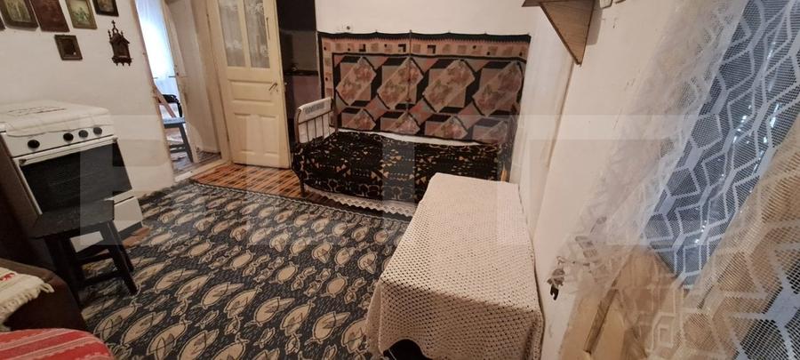 Casă individuală cu 3 camere cu Teren 2310 Mp în Vulcana-Băi
