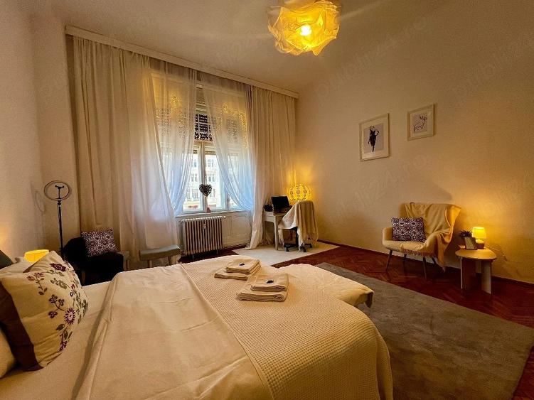 Apartament cu 3 camere decomandat în Central