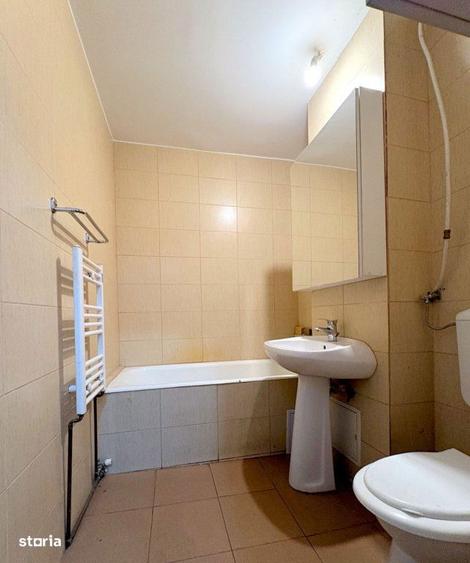 Apartament cu 3 camere decomandat în Vitan
