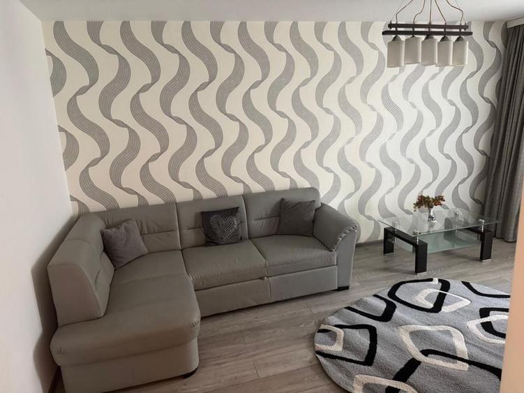 Apartament cu 3 camere decomandat în Drumul Taberei
