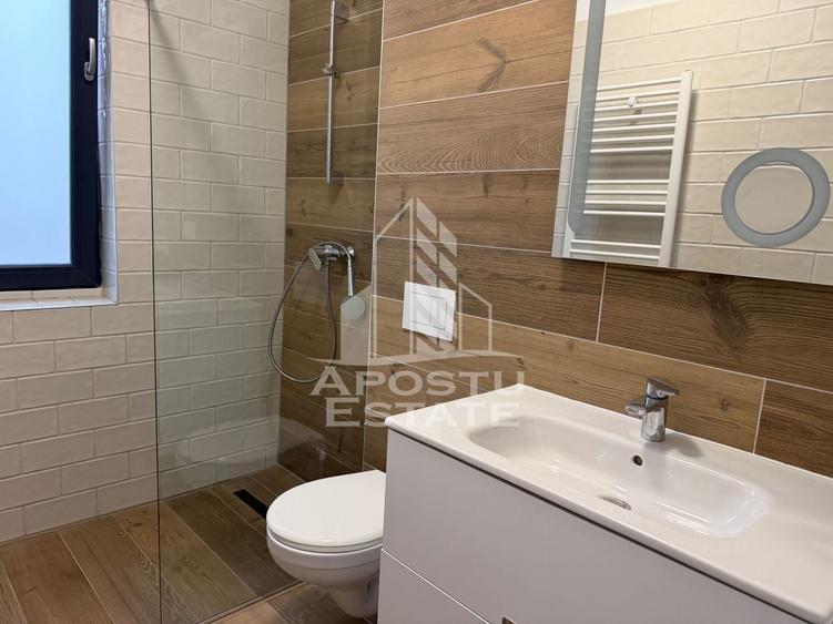 Duplex cu 5 camere cu Canalizare în Mehala