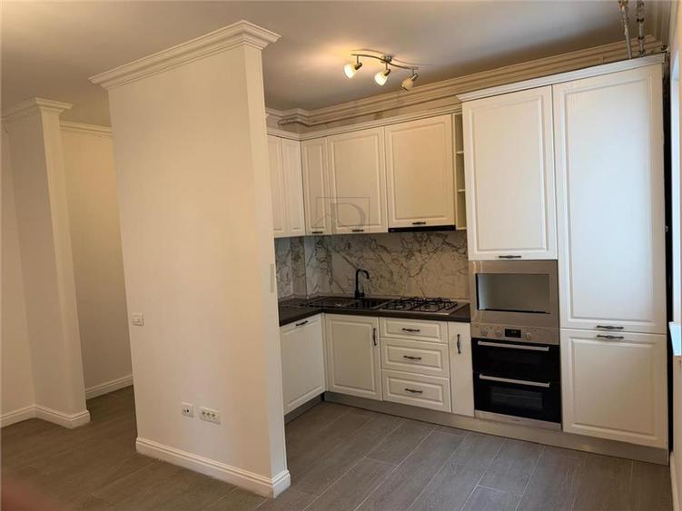 Apartament cu 3 camere decomandat, mobilat în Dumbrăvița — fotografia 2