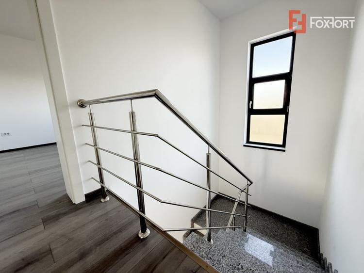 Casă individuală cu 4 camere cu Teren 322 Mp în Săcălaz