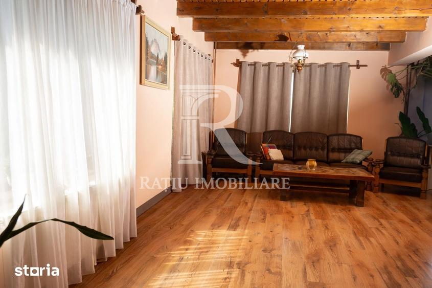 Casă cu 3 camere cu Teren 1068 Mp în Vadu Crișului