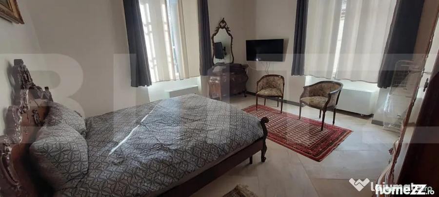 Apartament cu 2 camere decomandat, mobilat în Central