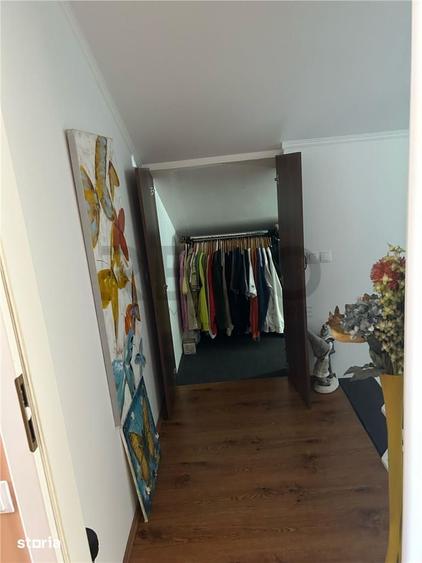 Casă cu 4 camere cu Teren 332 Mp în Sântandrei