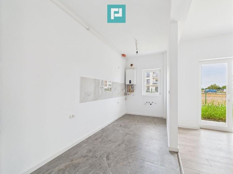 Apartament cu 3 camere semidecomandat în Torontalului
