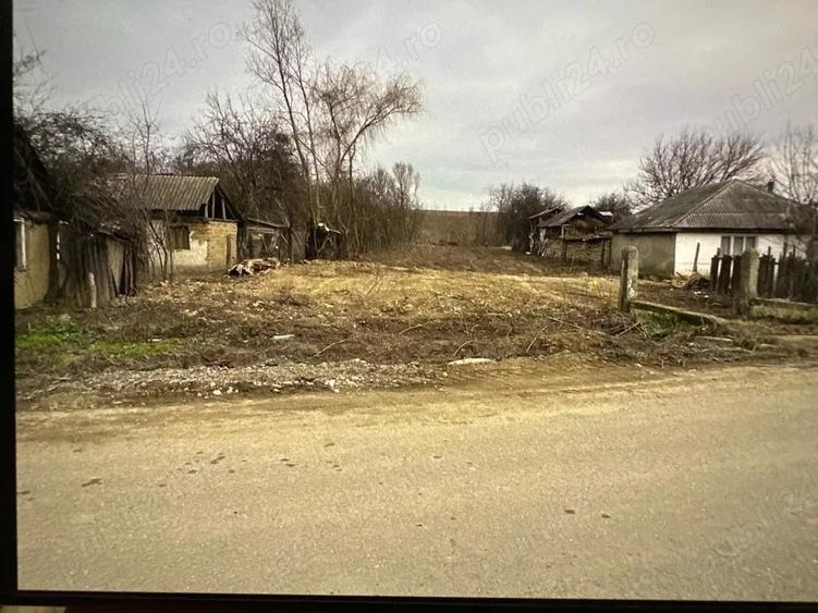 Teren de 2000 mp, în Drăgușani