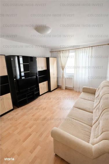 Apartament cu 3 camere decomandat în Astra