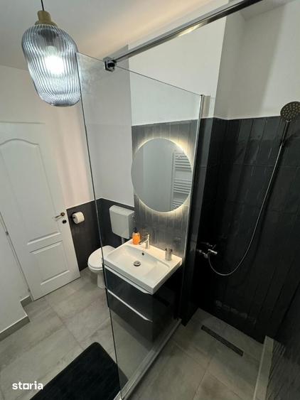 Apartament cu 2 camere decomandat în Cornișa