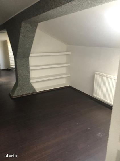 Apartament cu 6 camere în Străulești