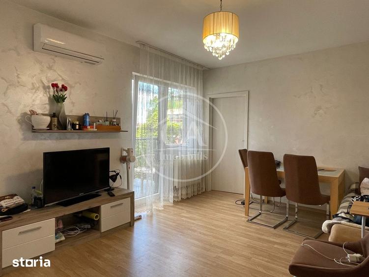 Apartament cu 3 camere decomandat în Salca