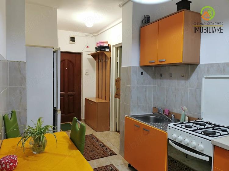 Apartament cu 2 camere semidecomandat în Aleea Carpați