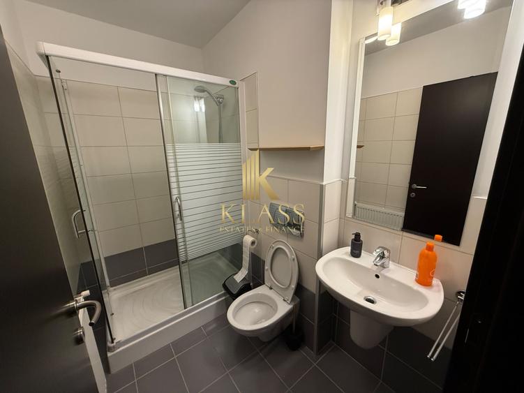 Apartament cu 3 camere decomandat, mobilat în Băneasa
