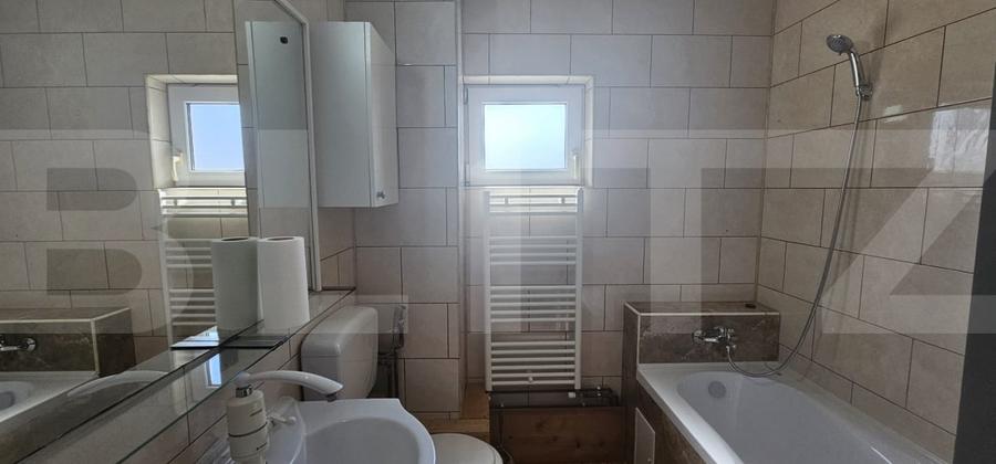 Apartament cu 3 camere decomandat în Semicentral