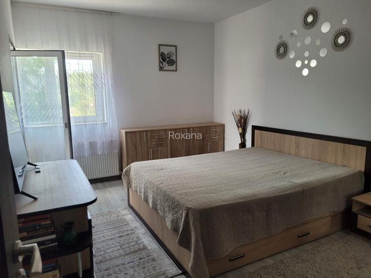 Inchiriez apartament 3 camere - Str. Bolnoc