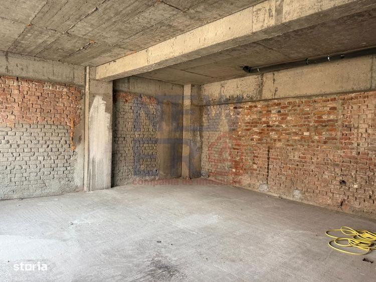 Spațiu comercial, de 100 mp, în Moșilor