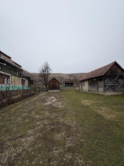 Casă cu 3 camere în Grindeni