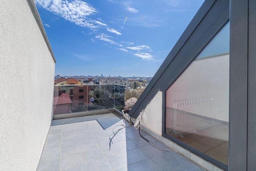 Apartament cu 4 camere decomandat în Sisești
