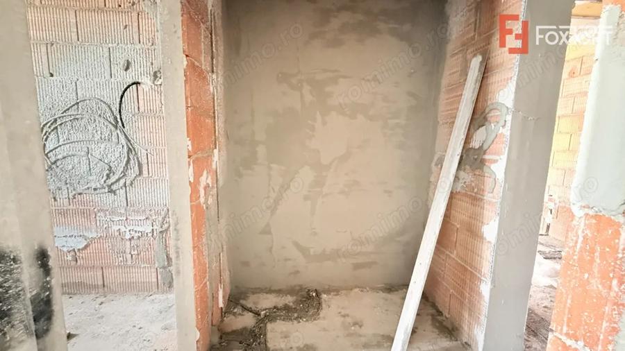 Apartament cu 2 camere semidecomandat în Moșnița Nouă