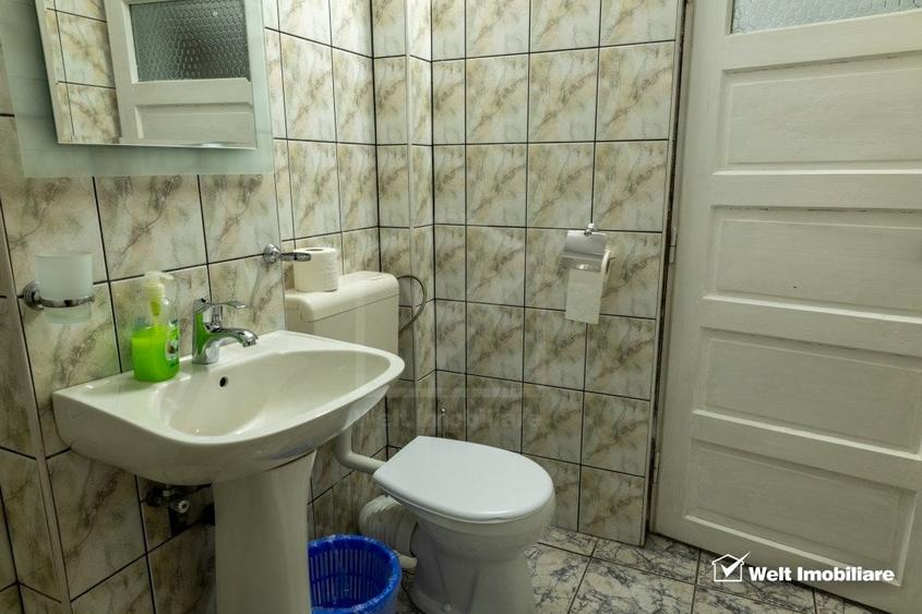 Casă individuală cu 15 camere cu Canalizare în Zorilor