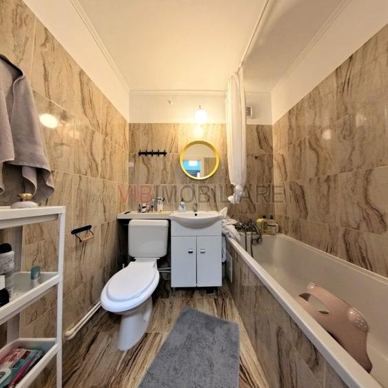 Apartament cu 2 camere decomandat în Drumul Taberei