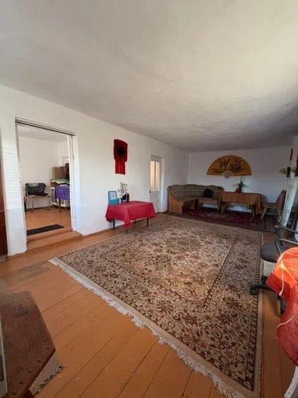 Casă individuală cu 3 camere cu Teren 1800 Mp în Șelimbăr