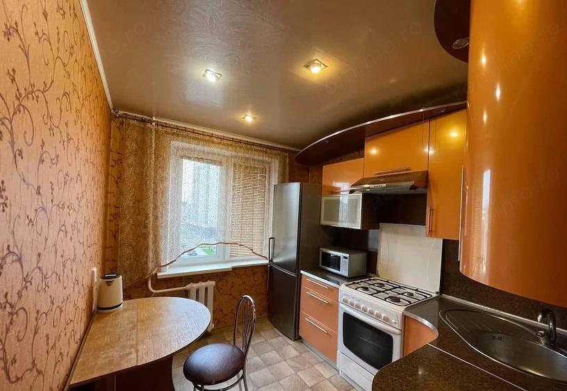 Apartament cu 2 camere decomandat în Complex Studențesc