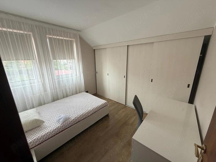 Apartament cu 3 camere decomandat în Dumbrăvița